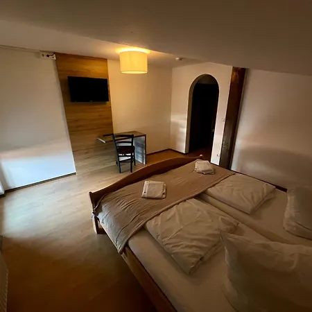 Hotel Dorfwirt Fridolfing