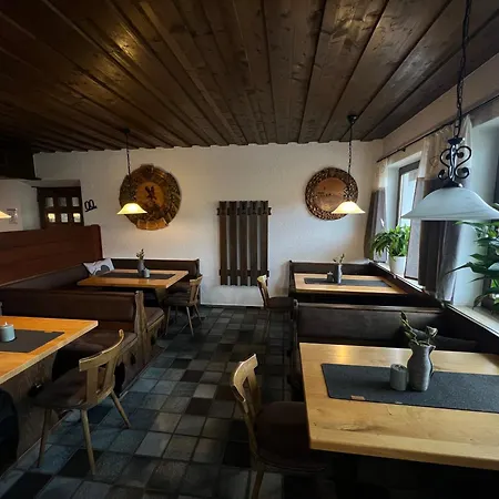 Hotel Dorfwirt Fridolfing